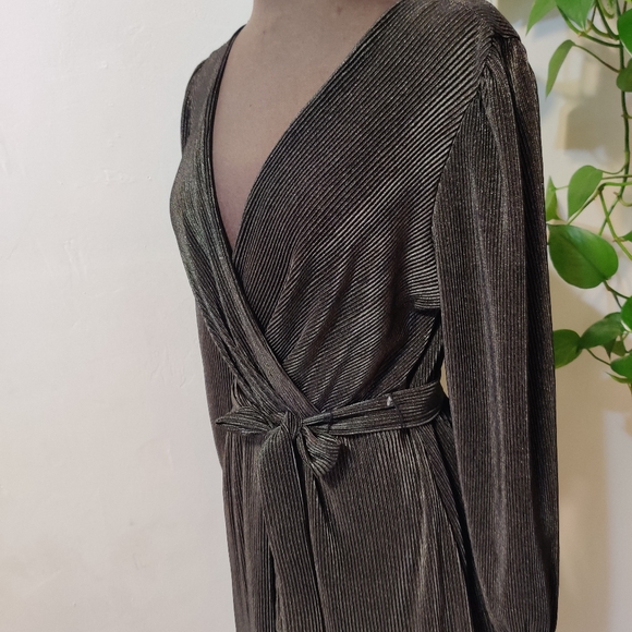 Chenault Long Sleeve Dress large - Picture 3 of 10